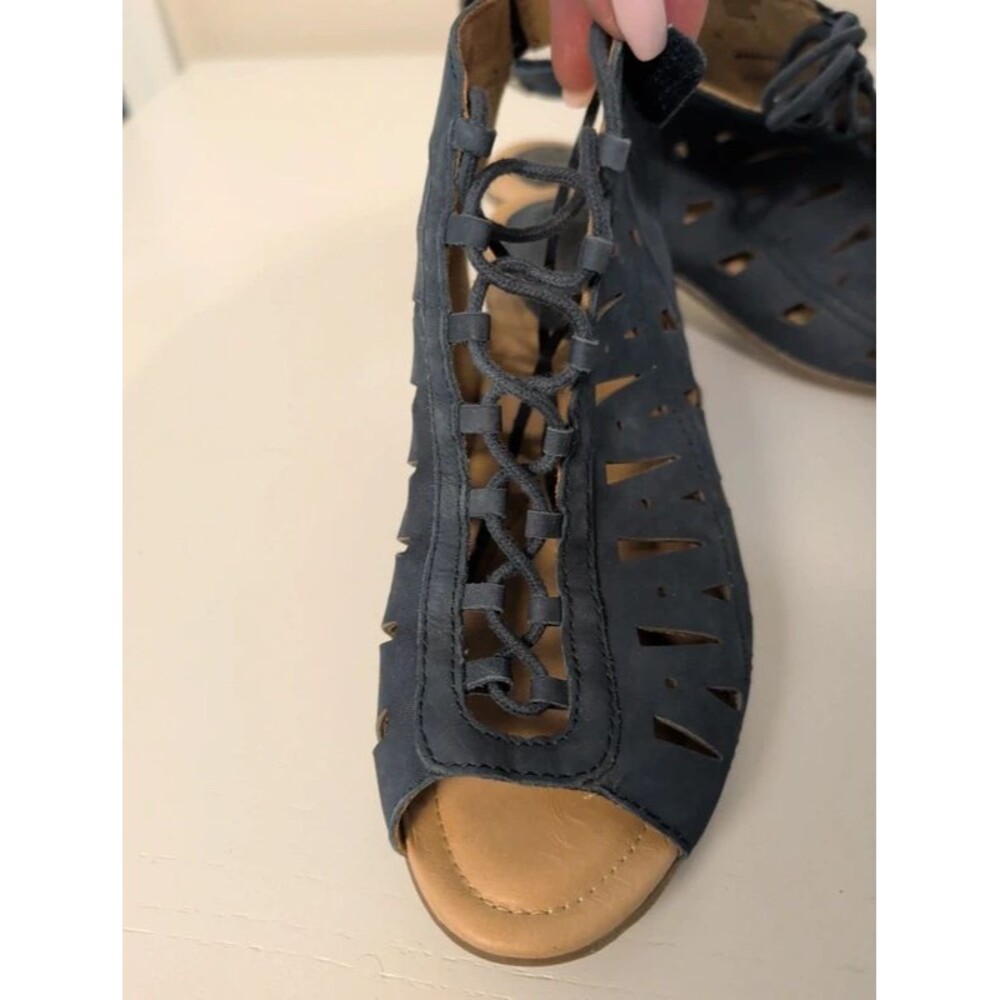 Earth, Kristen Navy leather comfort shoe 8